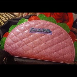 Lux de villa taco purse